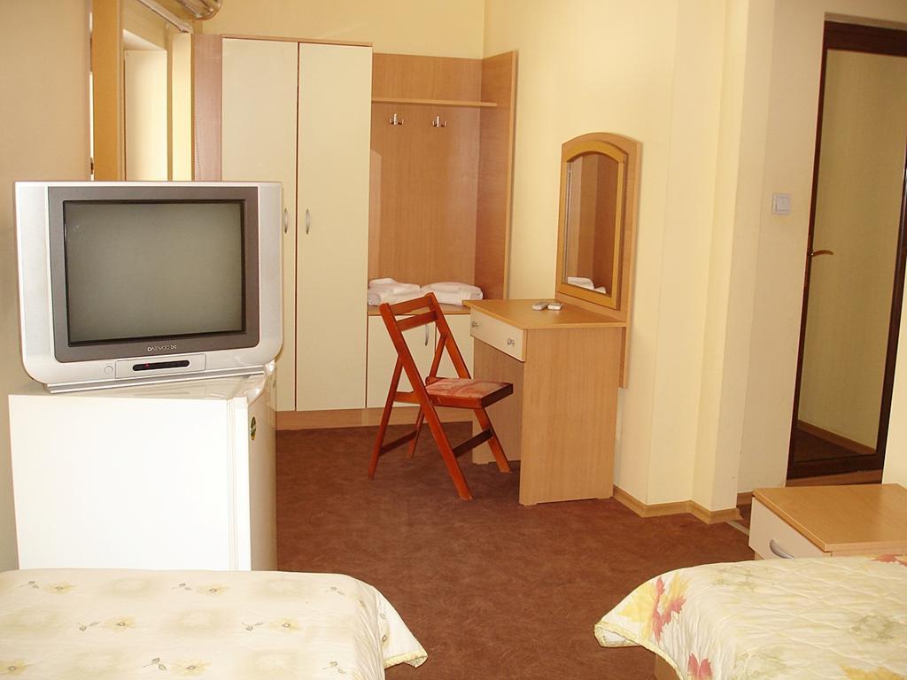 Hotel Restaurant Vodenitsata Berkovitsa Eksteriør billede